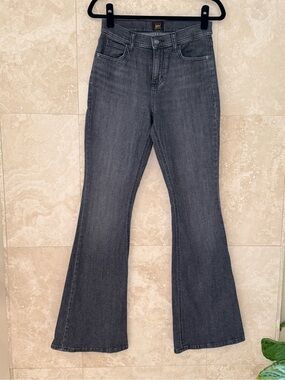 Lee High Rise Flare Jeans Gray Wash Retro Bootcut Stretch Denim Size 4 Long
